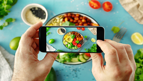 A Customer Engagement app for the Food & Restaurant industry improve brand loyalty